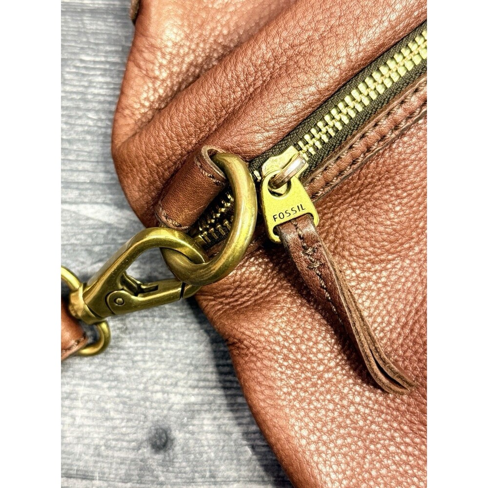 Fossil Erin Foldover Brown Women's Leather Crossbody Bag - Picture 6 of 10